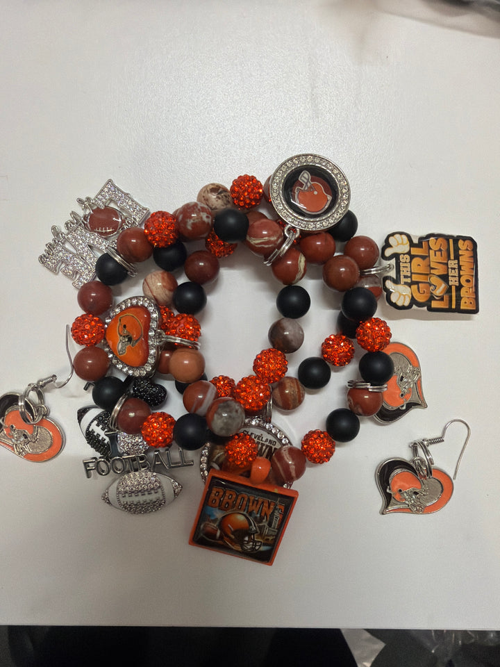 3 pc  bracelet set with earrings